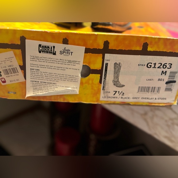 Corral Brown and Black Embroidered Western Boots - Picture 2 of 5